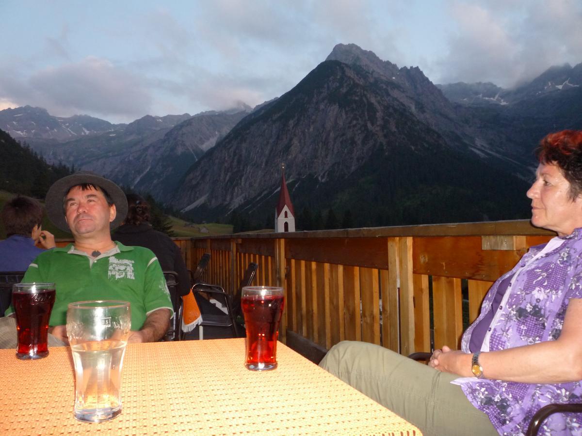 Gasthaus Alpenrose Gramais Exterior foto